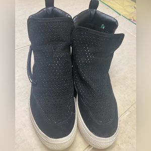 Steve Madden black suede sneaker boot sz 6.5